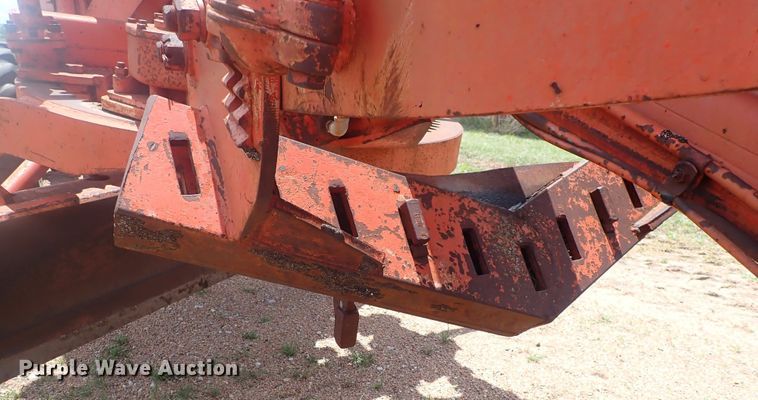 image for item DP4630 1960 Galion 104  rigid frame motor grader