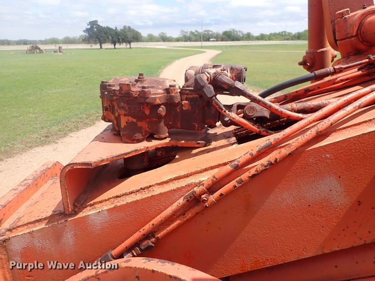 image for item DP4630 1960 Galion 104  rigid frame motor grader