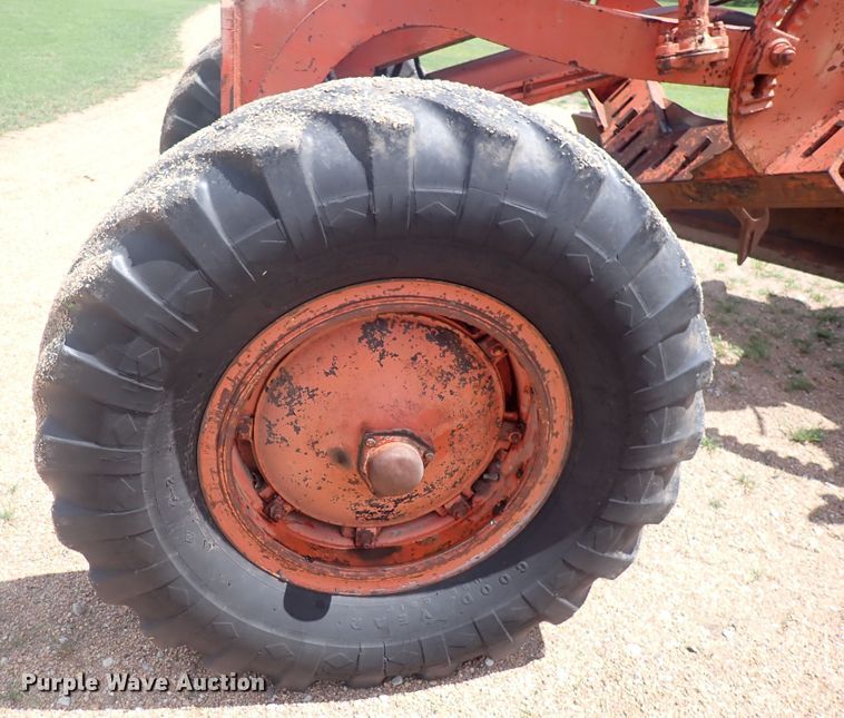 image for item DP4630 1960 Galion 104  rigid frame motor grader