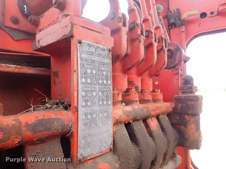 image for item DP4630 1960 Galion 104  rigid frame motor grader