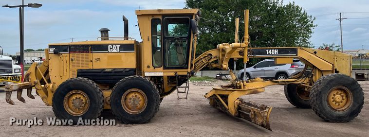 image for item DP4658 2003 Caterpillar 140H  motor grader