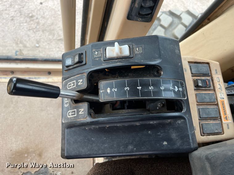 image for item DP4658 2003 Caterpillar 140H  motor grader