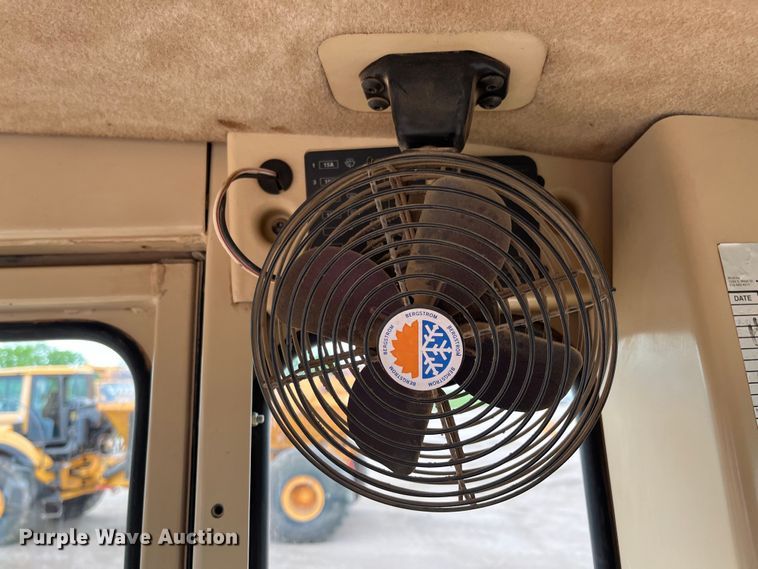 image for item DP4658 2003 Caterpillar 140H  motor grader