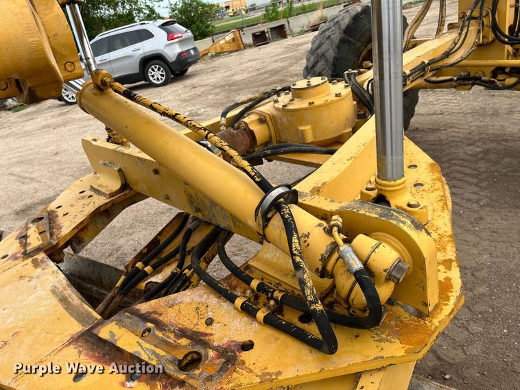 image for item DP4658 2003 Caterpillar 140H  motor grader