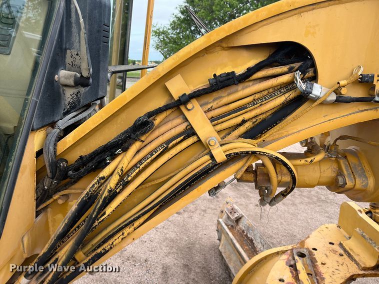 image for item DP4658 2003 Caterpillar 140H  motor grader