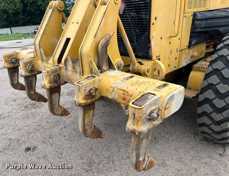 image for item DP4658 2003 Caterpillar 140H  motor grader