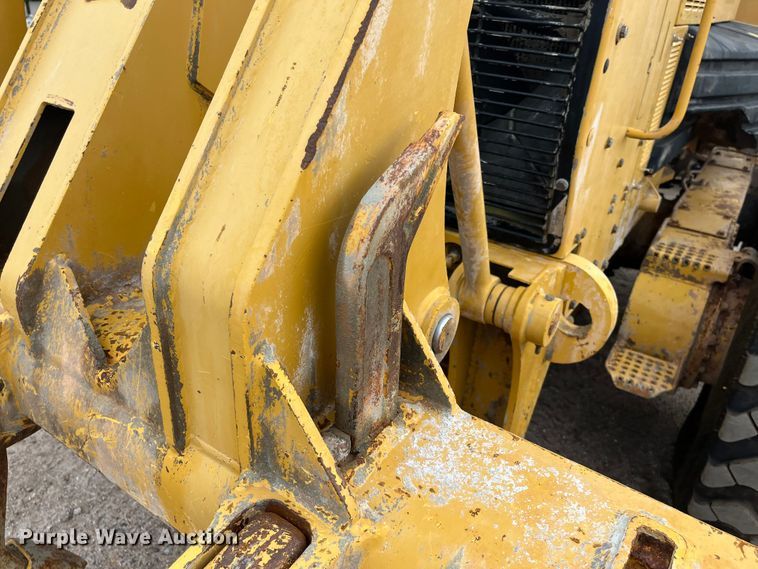 image for item DP4658 2003 Caterpillar 140H  motor grader