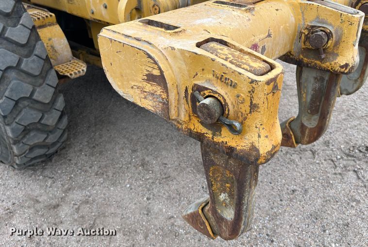 image for item DP4658 2003 Caterpillar 140H  motor grader