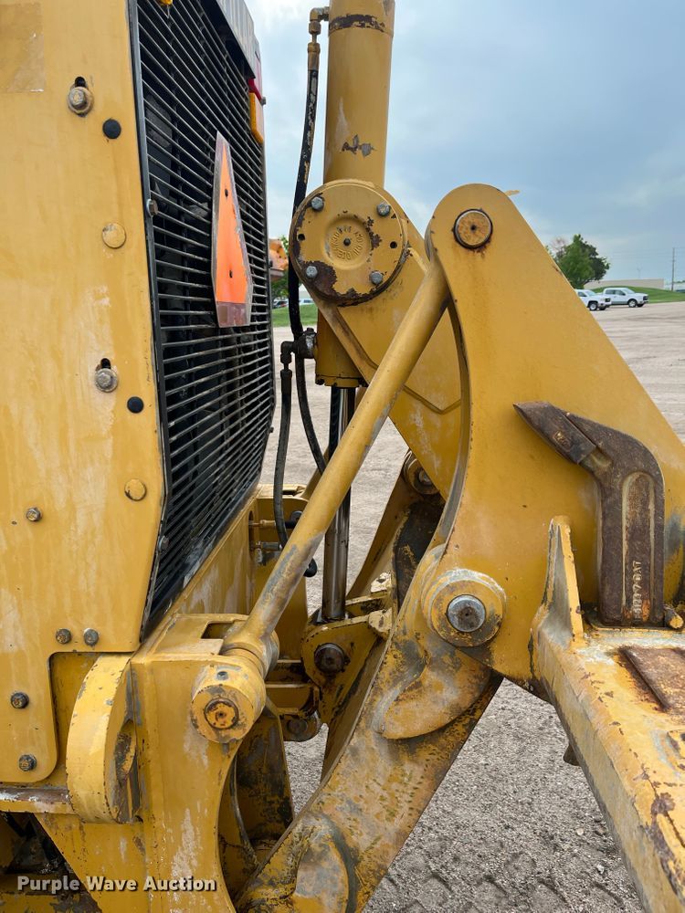 image for item DP4658 2003 Caterpillar 140H  motor grader