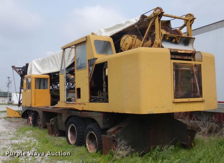 image for item DP5467 Lorain Moto-Crane 25H  crane