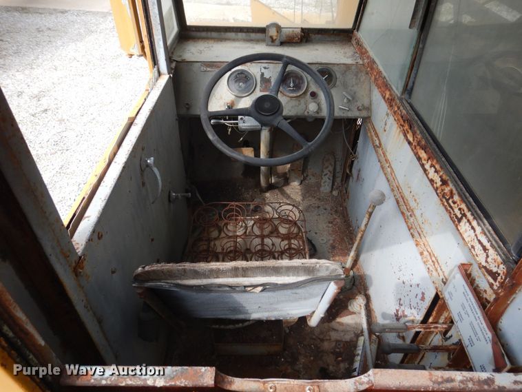 image for item DP5467 Lorain Moto-Crane 25H  crane