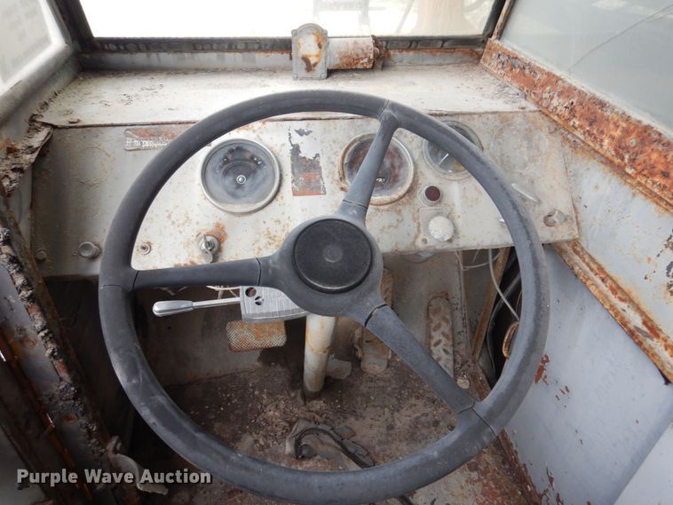 image for item DP5467 Lorain Moto-Crane 25H  crane