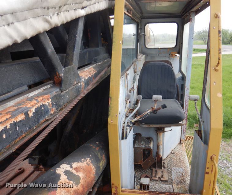 image for item DP5467 Lorain Moto-Crane 25H  crane