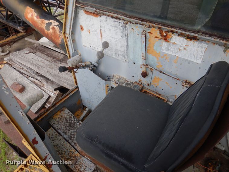 image for item DP5467 Lorain Moto-Crane 25H  crane