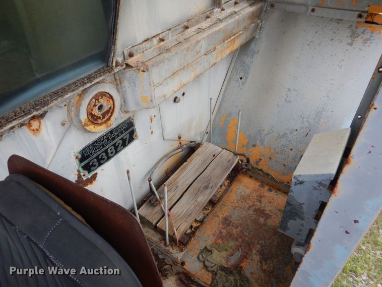 image for item DP5467 Lorain Moto-Crane 25H  crane