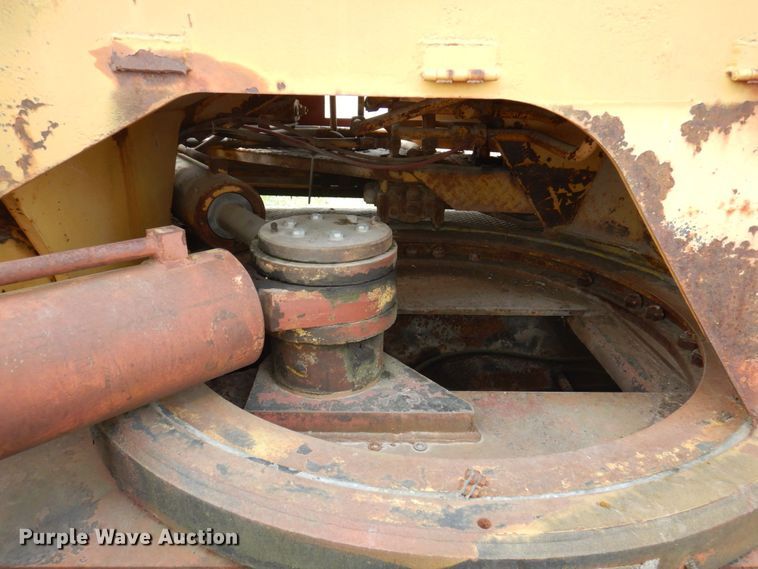 image for item DP5467 Lorain Moto-Crane 25H  crane