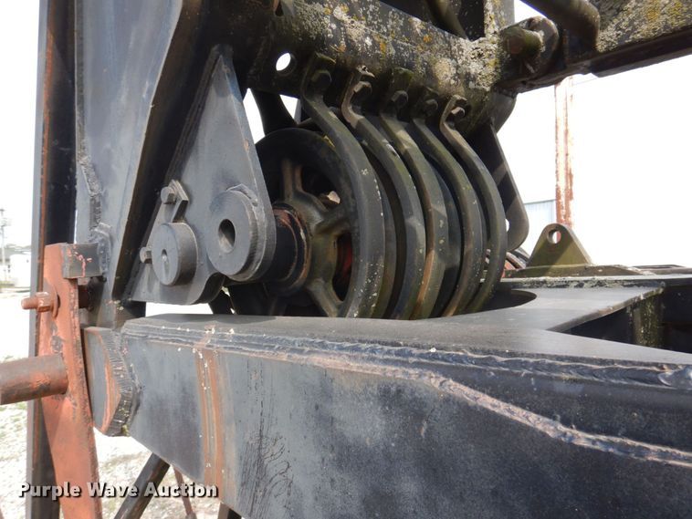 image for item DP5467 Lorain Moto-Crane 25H  crane