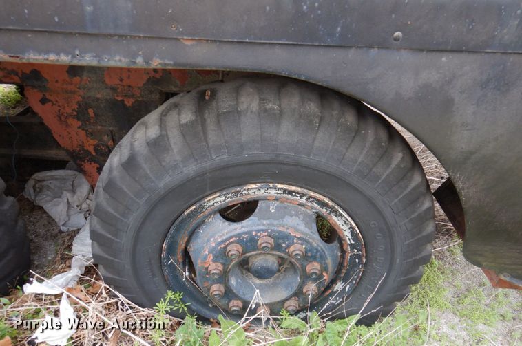 image for item DP5467 Lorain Moto-Crane 25H  crane