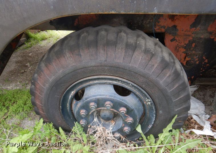 image for item DP5467 Lorain Moto-Crane 25H  crane