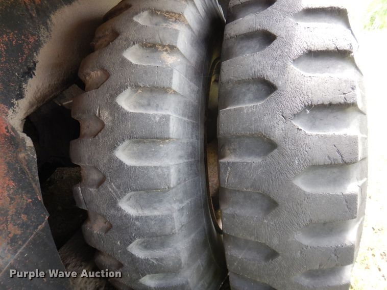 image for item DP5467 Lorain Moto-Crane 25H  crane