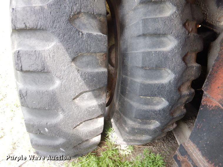 image for item DP5467 Lorain Moto-Crane 25H  crane