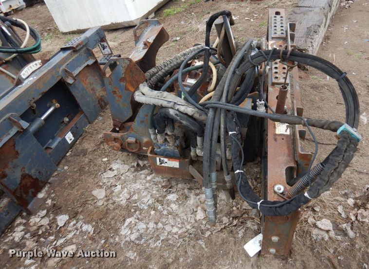 image for item DR0355 Roadhog CP18  skid steer cold planer