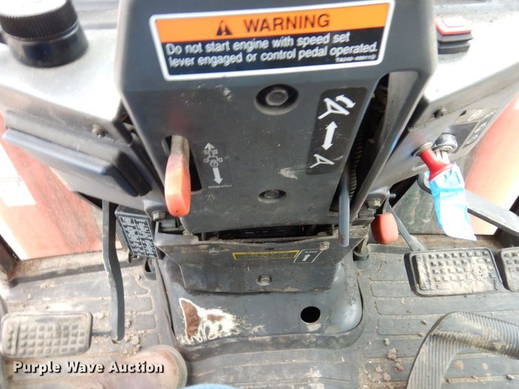 image for item DR0359 Kubota L4310  MFWD tractor