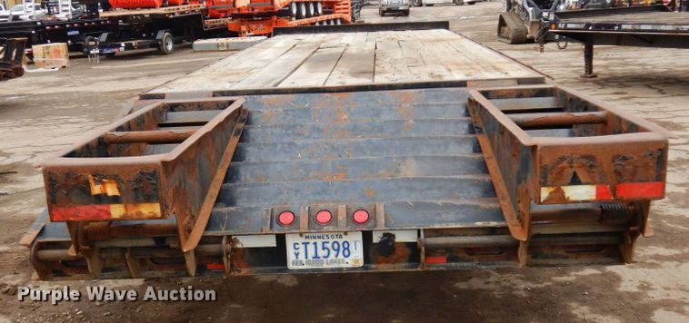 image for item DR0360 2009 Felling FT20-E  equipment trailer