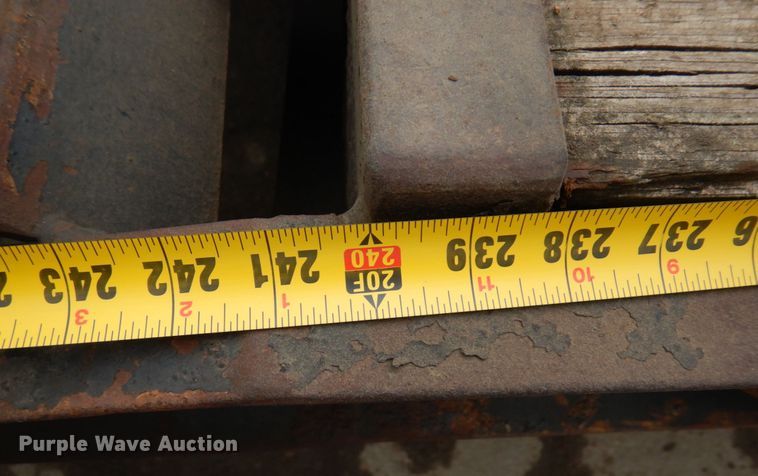 image for item DR0360 2009 Felling FT20-E  equipment trailer