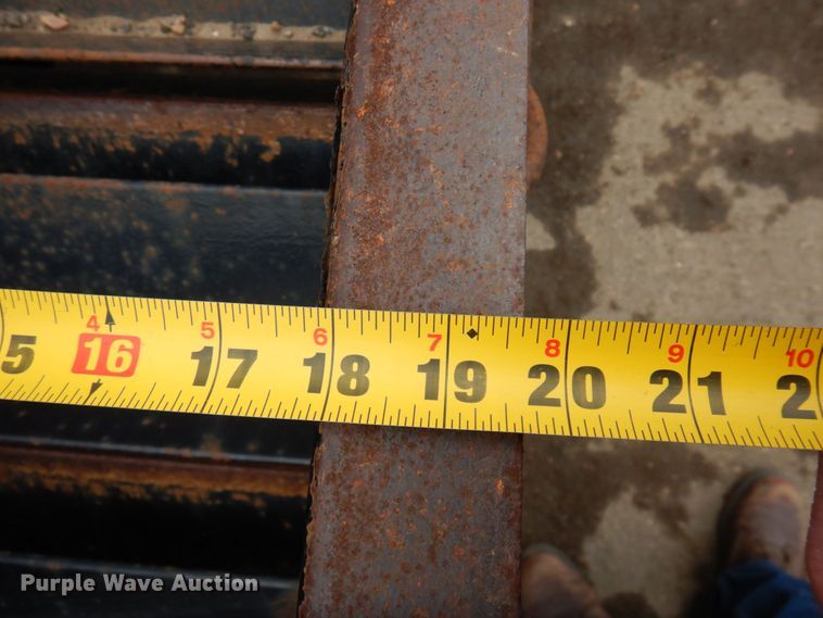 image for item DR0360 2009 Felling FT20-E  equipment trailer