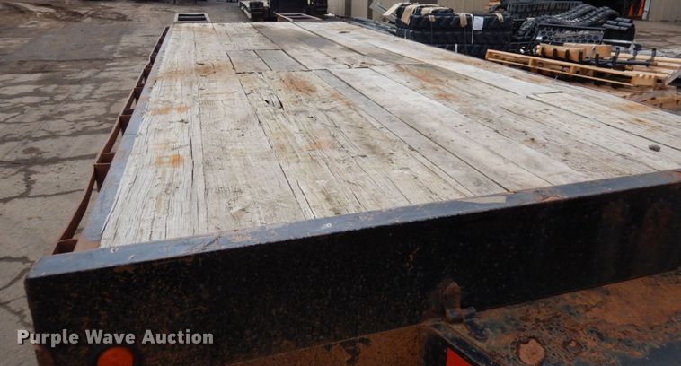 image for item DR0360 2009 Felling FT20-E  equipment trailer
