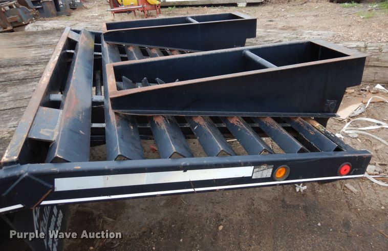 image for item DR0361 2002 Felling FT20  equipment trailer