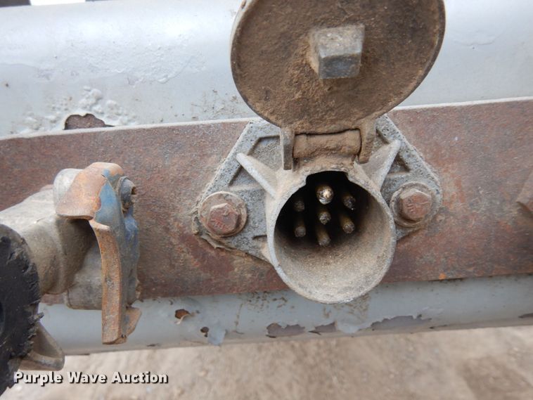 image for item DR0362 Smithco 2S-40-34  side dump trailer