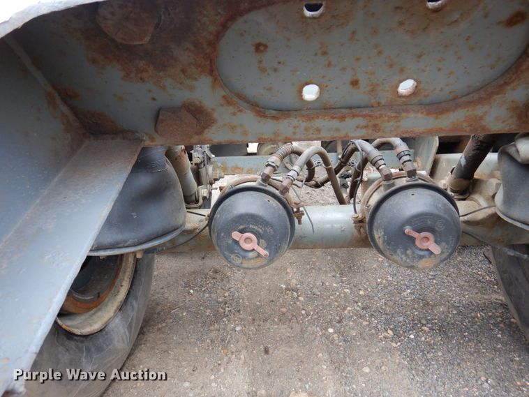 image for item DR0362 Smithco 2S-40-34  side dump trailer