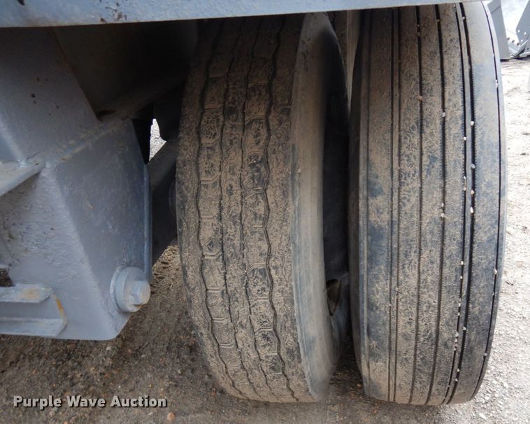 image for item DR0362 Smithco 2S-40-34  side dump trailer