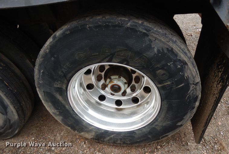 image for item DR0362 Smithco 2S-40-34  side dump trailer