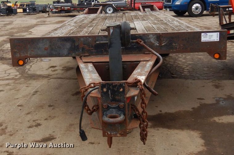 image for item DR0364 2001 Towmaster T30  equipment trailer