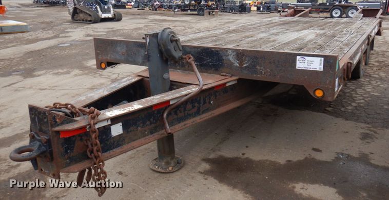 image for item DR0364 2001 Towmaster T30  equipment trailer