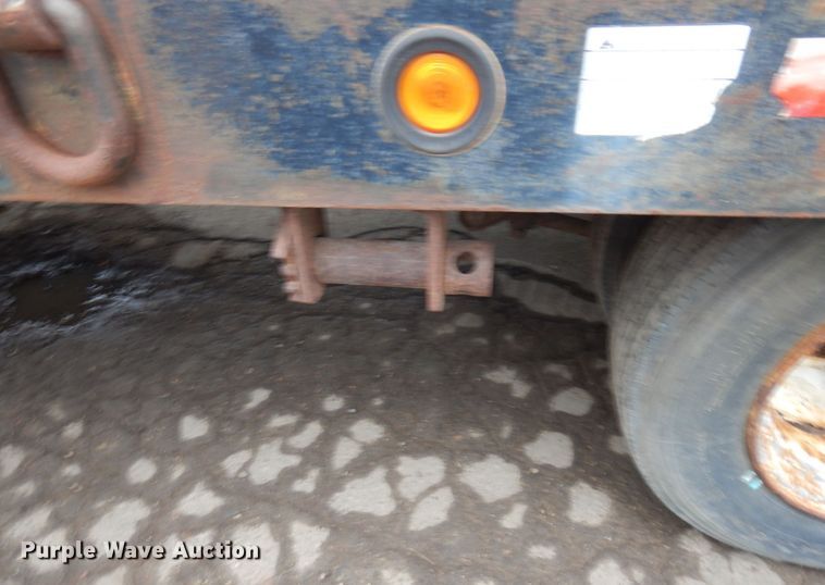 image for item DR0364 2001 Towmaster T30  equipment trailer