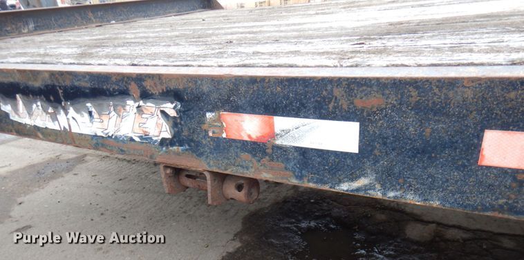 image for item DR0364 2001 Towmaster T30  equipment trailer