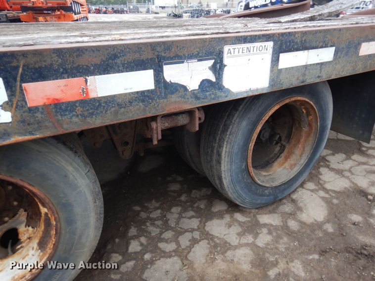 image for item DR0364 2001 Towmaster T30  equipment trailer