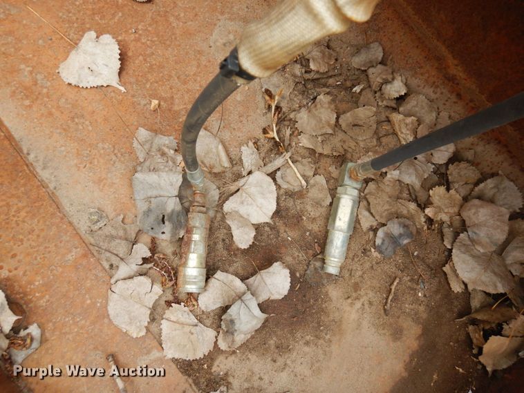 image for item DR0371 Bobcat  grapple bucket