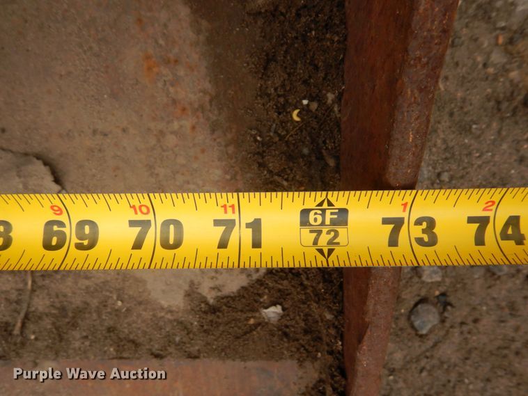 image for item DR0371 Bobcat  grapple bucket