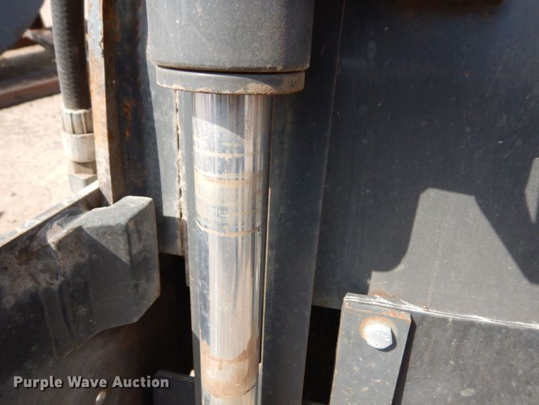 image for item DR0383 2013 Bobcat 24PLA  skid steer cold planer