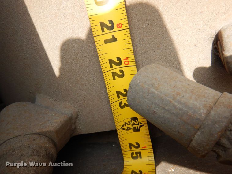 image for item DR0383 2013 Bobcat 24PLA  skid steer cold planer