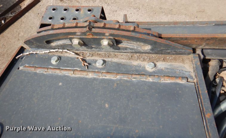 image for item DR0383 2013 Bobcat 24PLA  skid steer cold planer