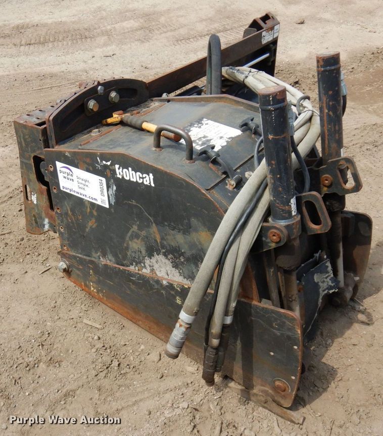 image for item DR0384 2012 Bobcat 18PLA  skid steer cold planer