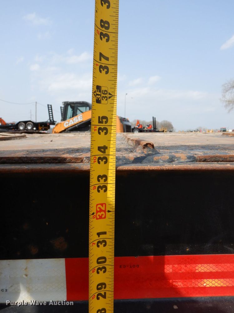 image for item DR0385 2013 Trail King TK50LP-303  equipment trailer