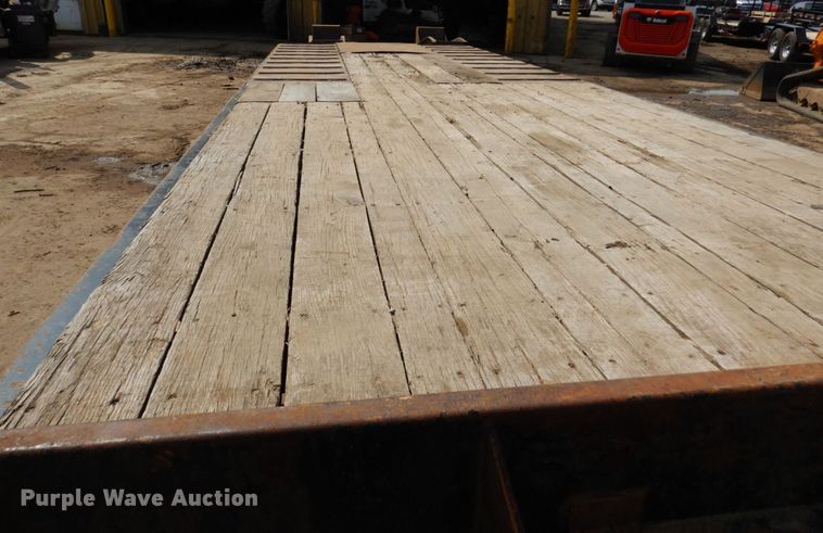 image for item DR0385 2013 Trail King TK50LP-303  equipment trailer