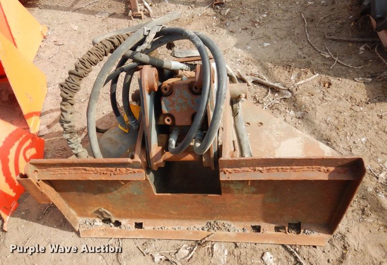 image for item DR0396 Bobcat  skid steer breaker